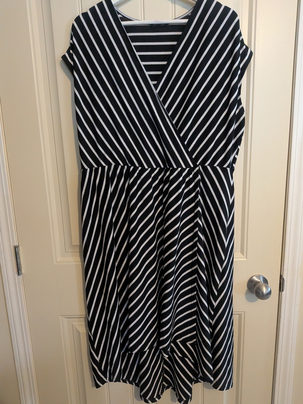 4/$45 - Black & White Striped V-Neck Dress
